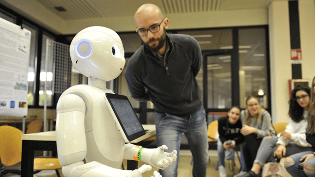Innovación en la enseñanza de la ingeniería mediante aprendizaje combinado en la Università Politecnica delle Marche